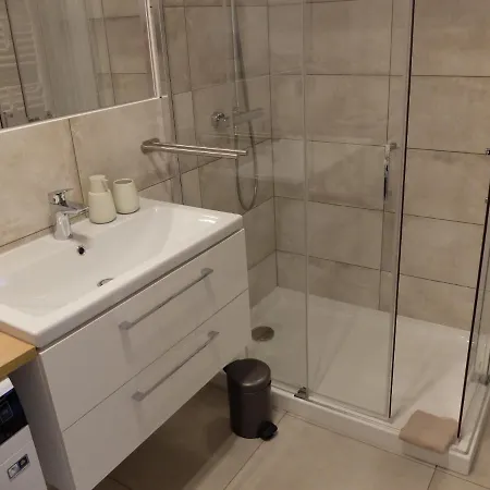 Aurelia Apartment